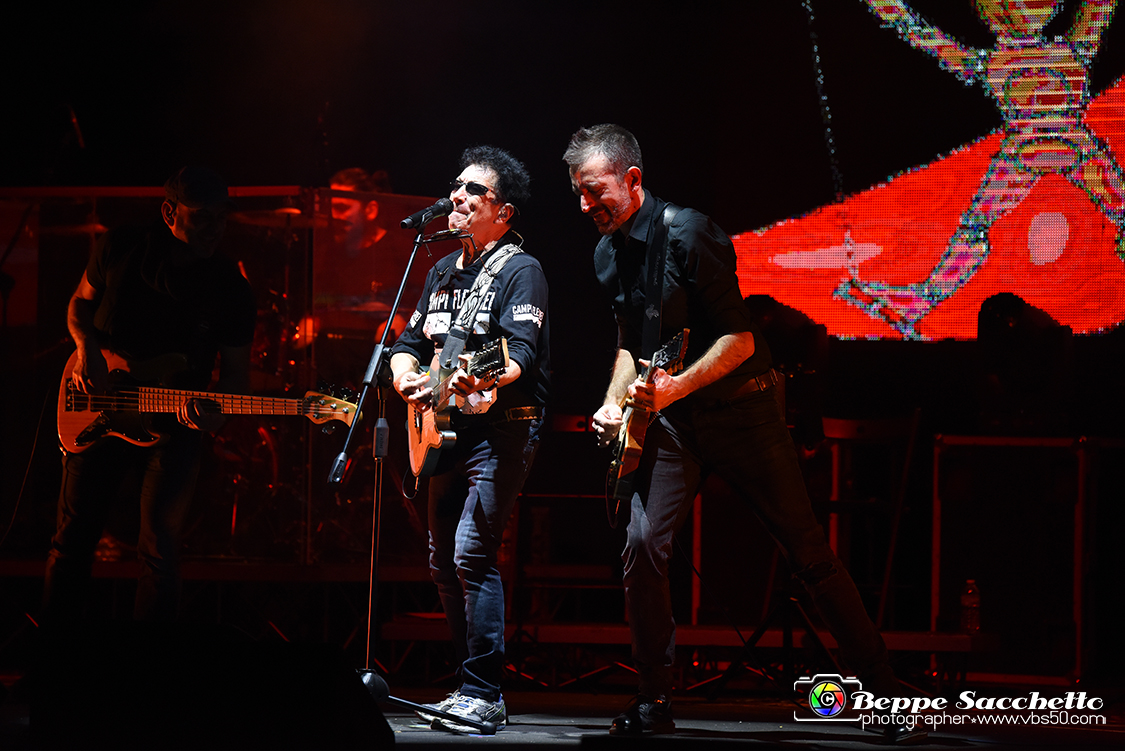 VBS_4112 - Concerto Edoardo Bennato - Peter Pan Rock 'n' Roll Tour.jpg